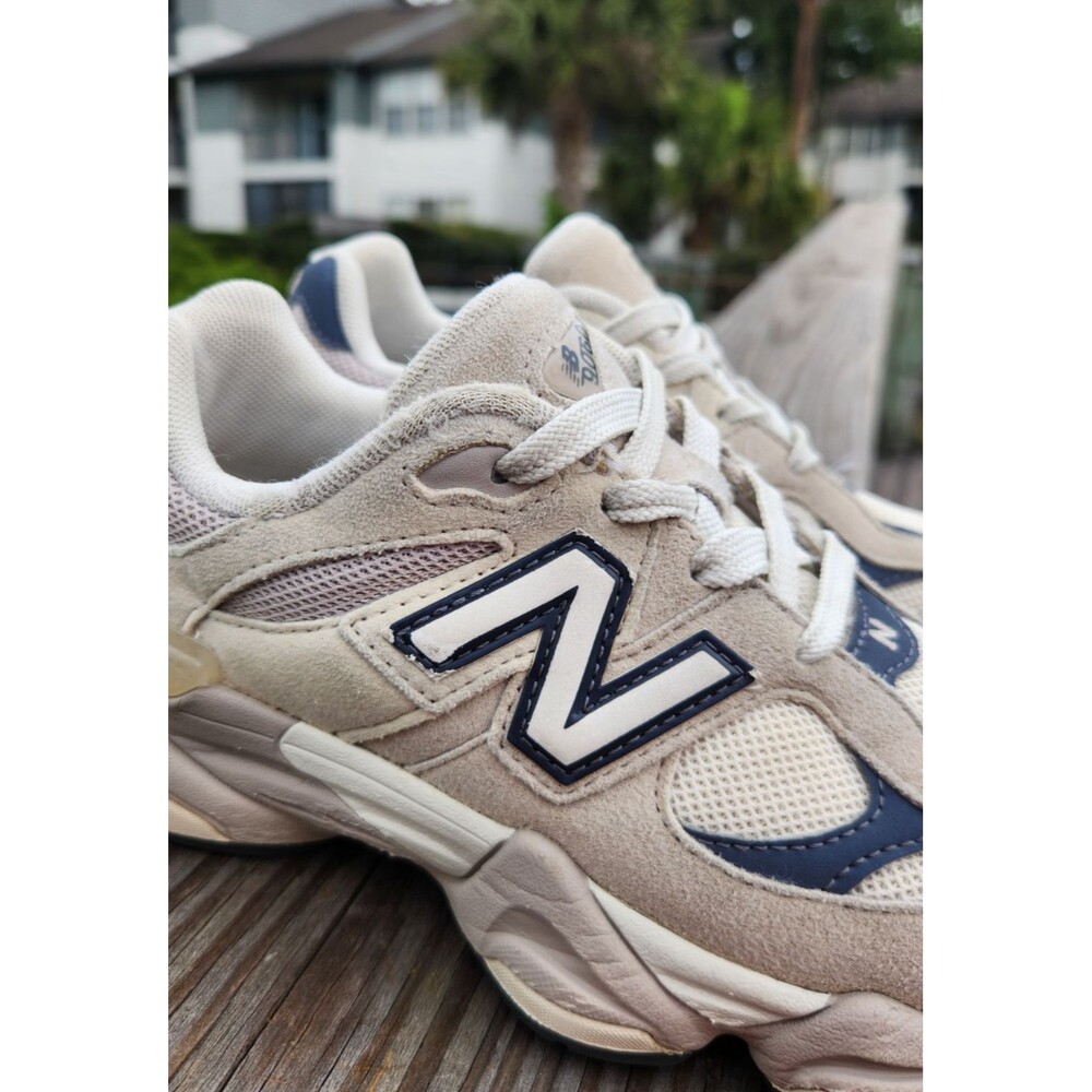 New Balance 9060 Little Kids' Lace Leather Beige Cream Sneakers Shoes Size 2 - Picture 12 of 15